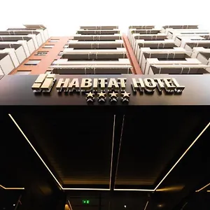 Habitat 4*, Tirana Albanië